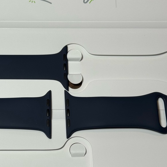 EUC Apple Watch OEM Sport Silicone Watch Band Midnight Blue 42MM - Picture 8 of 14